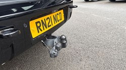 2021 (21) LAND ROVER DEFENDER 3.0 D300 X-Dynamic SE 110 5dr Auto 4956439