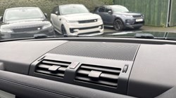 2021 (21) LAND ROVER DEFENDER 3.0 D300 X-Dynamic SE 110 5dr Auto 4956455