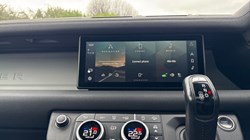 2021 (21) LAND ROVER DEFENDER 3.0 D300 X-Dynamic SE 110 5dr Auto 4956431