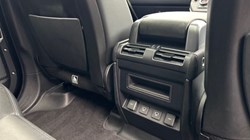 2021 (21) LAND ROVER DEFENDER 3.0 D300 X-Dynamic SE 110 5dr Auto 4956435