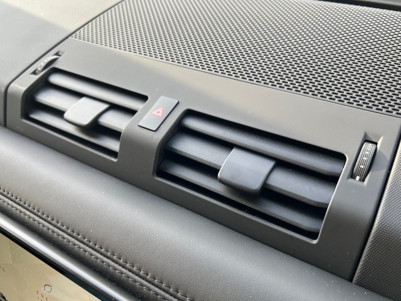 2023 (73) LAND ROVER DEFENDER 3.0 D250 X-Dynamic HSE 90 3dr Auto 3692810