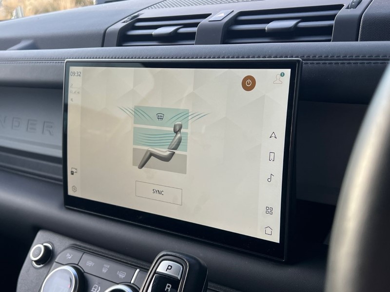 2023 (73) LAND ROVER DEFENDER 3.0 D250 X-Dynamic HSE 90 3dr Auto 3692807