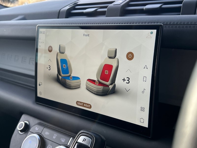 2023 (73) LAND ROVER DEFENDER 3.0 D250 X-Dynamic HSE 90 3dr Auto 3692809