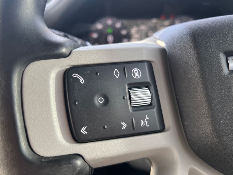 2023 (73) LAND ROVER DEFENDER 3.0 D250 X-Dynamic HSE 90 3dr Auto 3692800