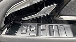 2020 (70) LAND ROVER RANGE ROVER EVOQUE 2.0 D150 S 5dr 2WD 4975571