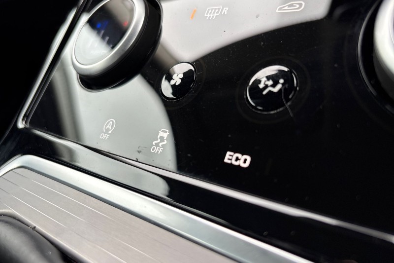 2020 (70) LAND ROVER RANGE ROVER EVOQUE 2.0 D150 S 5dr 2WD 4975583