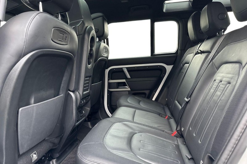 2022 (71) LAND ROVER DEFENDER 3.0 D300 X-Dynamic HSE 110 5dr Auto [6 Seat] 4969912