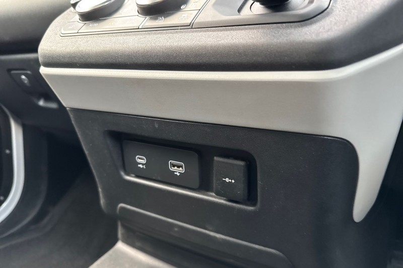 2022 (71) LAND ROVER DEFENDER 3.0 D300 X-Dynamic HSE 110 5dr Auto [6 Seat] 4969946