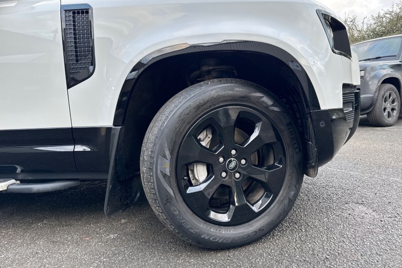 2022 (71) LAND ROVER DEFENDER 3.0 D300 X-Dynamic HSE 110 5dr Auto [6 Seat] 4969954