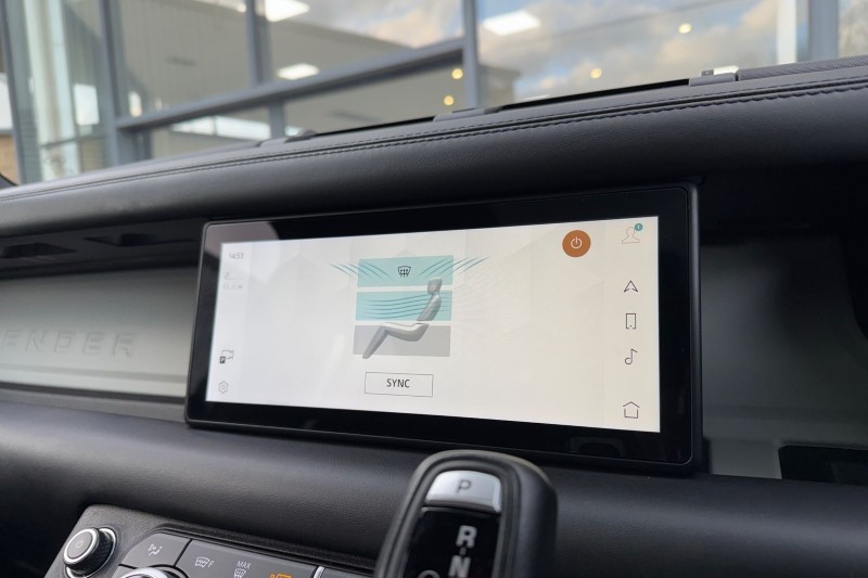 2022 (71) LAND ROVER DEFENDER 3.0 D300 X-Dynamic HSE 110 5dr Auto [6 Seat] 4969942