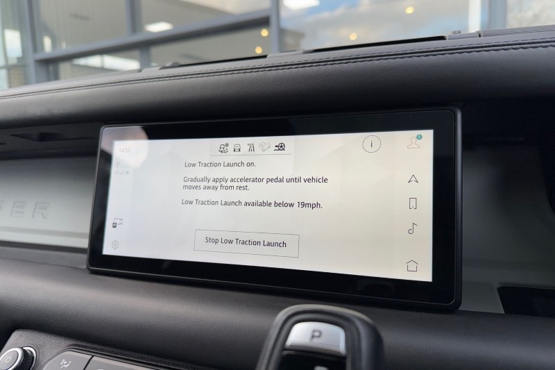 2022 (71) LAND ROVER DEFENDER 3.0 D300 X-Dynamic HSE 110 5dr Auto [6 Seat] 4969947