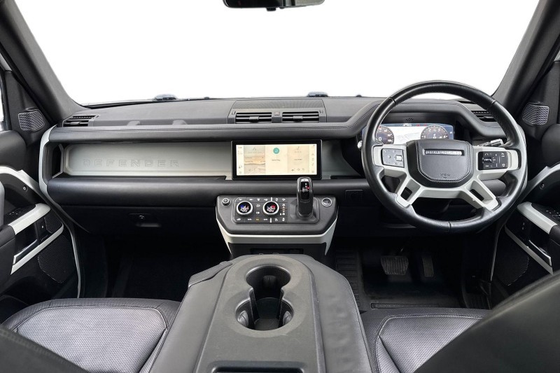 2022 (71) LAND ROVER DEFENDER 3.0 D300 X-Dynamic HSE 110 5dr Auto [6 Seat] 4969917
