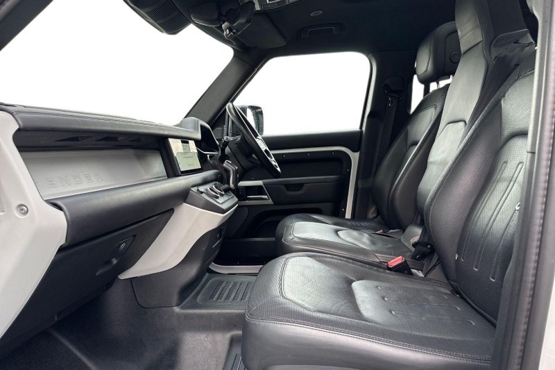 2022 (71) LAND ROVER DEFENDER 3.0 D300 X-Dynamic HSE 110 5dr Auto [6 Seat] 4969911