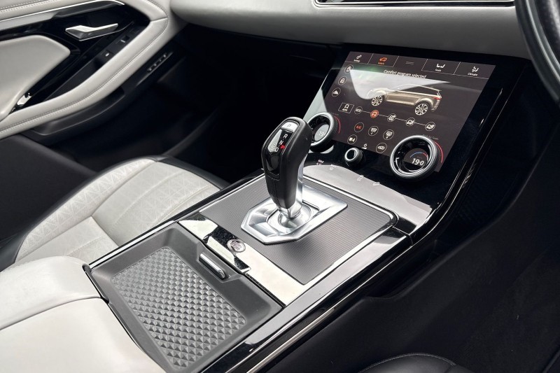 2019 (69) LAND ROVER RANGE ROVER EVOQUE 2.0 D180 R-Dynamic HSE 5dr Auto 4974361