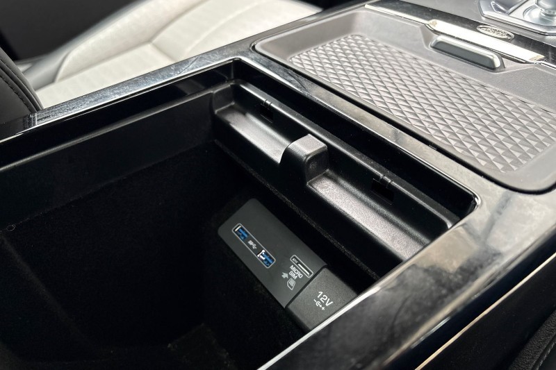 2019 (69) LAND ROVER RANGE ROVER EVOQUE 2.0 D180 R-Dynamic HSE 5dr Auto 4974386