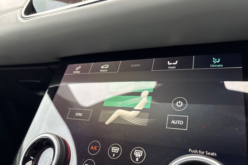 2019 (69) LAND ROVER RANGE ROVER EVOQUE 2.0 D180 R-Dynamic HSE 5dr Auto 4974382