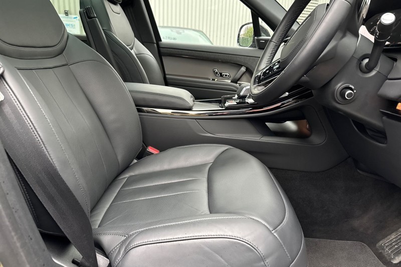 2025 (25) LAND ROVER RANGE ROVER SPORT 3.0 P460e Dynamic SE 5dr Auto 4985067