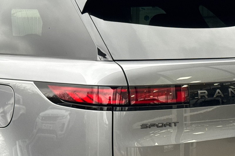 2025 (25) LAND ROVER RANGE ROVER SPORT 3.0 P460e Dynamic SE 5dr Auto 4985060