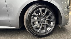 2025 (25) LAND ROVER RANGE ROVER SPORT 3.0 P460e Dynamic SE 5dr Auto 4985089