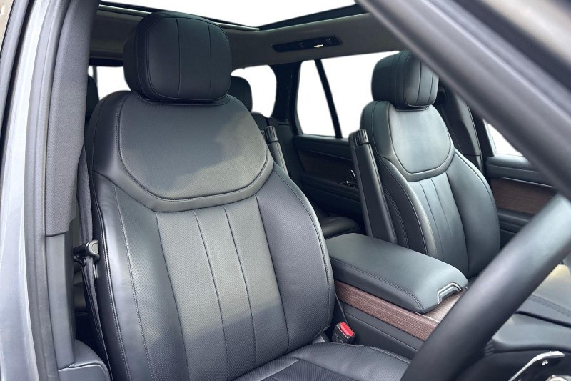 2025 (25) LAND ROVER RANGE ROVER 3.0 P460e HSE 4dr Auto 4980216