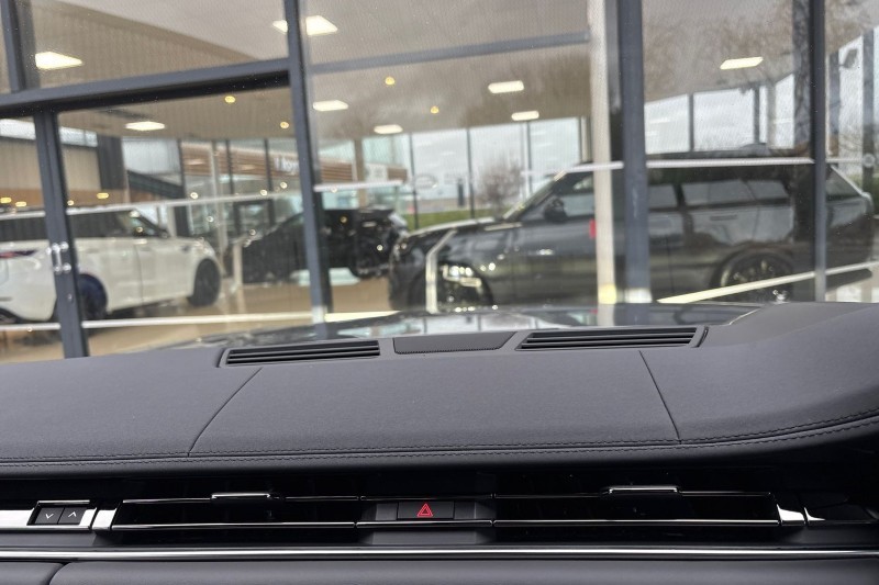 2025 (25) LAND ROVER RANGE ROVER 3.0 P460e HSE 4dr Auto 4980227