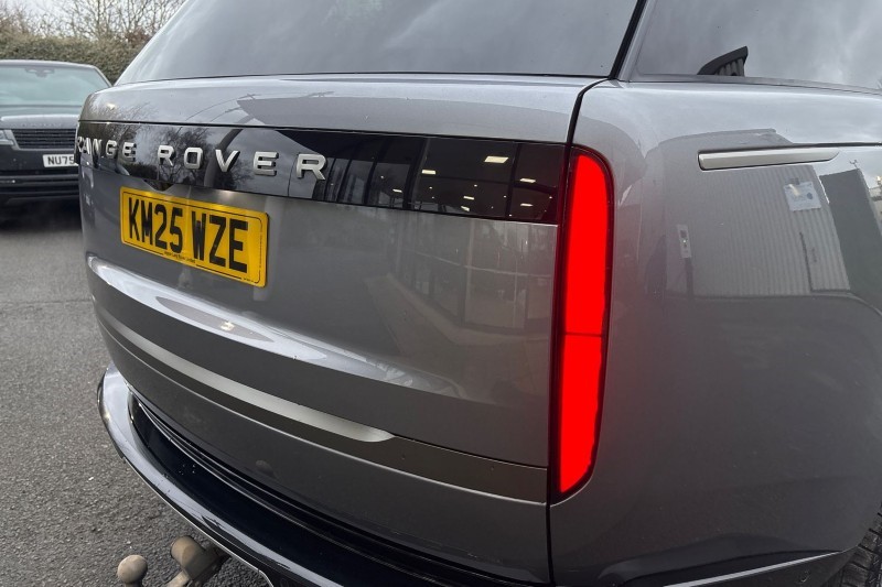 2025 (25) LAND ROVER RANGE ROVER 3.0 P460e HSE 4dr Auto 4980240