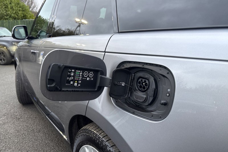 2025 (25) LAND ROVER RANGE ROVER 3.0 P460e HSE 4dr Auto 4980239