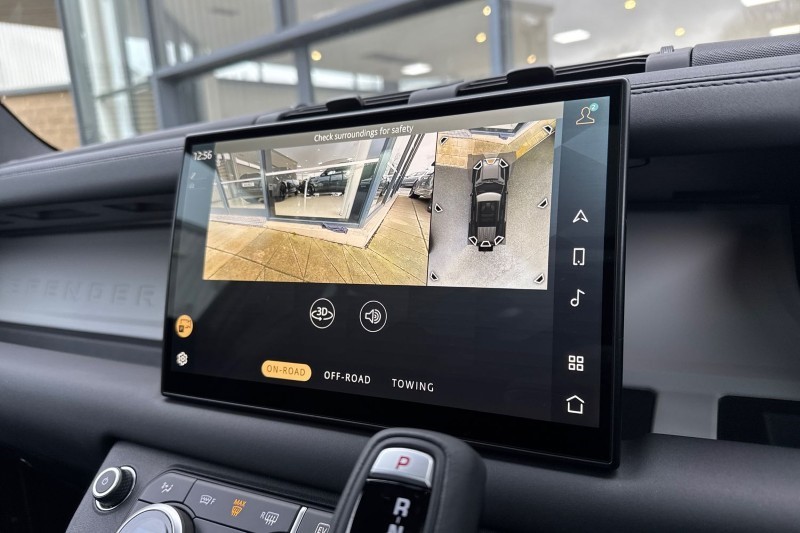2025 (25) LAND ROVER DEFENDER 2.0 P300e X-Dynamic SE 110 5dr Auto 4984996