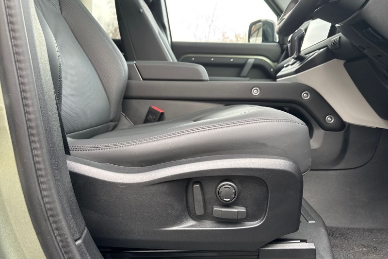 2025 (25) LAND ROVER DEFENDER 2.0 P300e X-Dynamic SE 110 5dr Auto 4985009