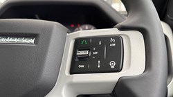 2025 (25) LAND ROVER DEFENDER 2.0 P300e X-Dynamic SE 110 5dr Auto 4985014