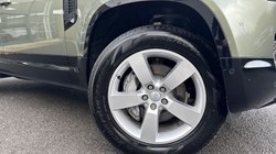 2025 (25) LAND ROVER DEFENDER 2.0 P300e X-Dynamic SE 110 5dr Auto 4985032