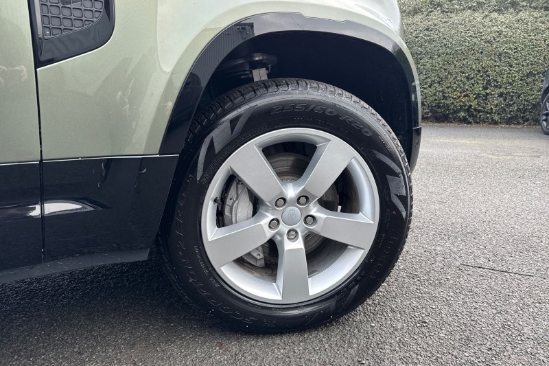 2025 (25) LAND ROVER DEFENDER 2.0 P300e X-Dynamic SE 110 5dr Auto 4985037
