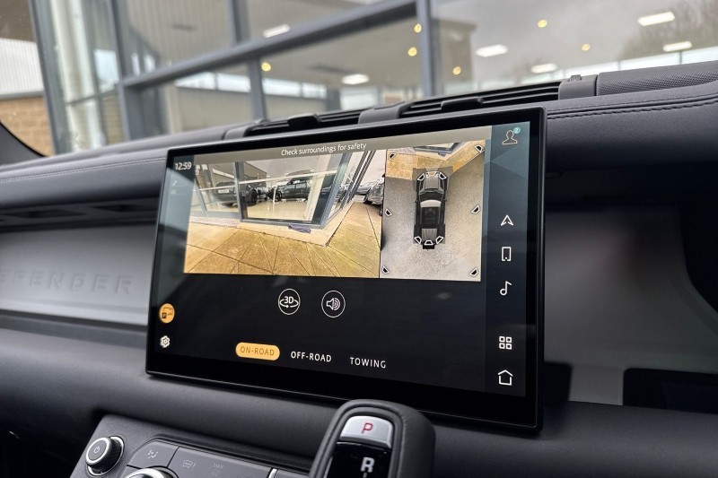 2025 (25) LAND ROVER DEFENDER 2.0 P300e X-Dynamic SE 110 5dr Auto 4985017