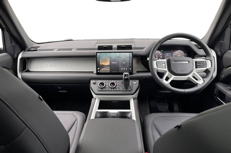 2025 (25) LAND ROVER DEFENDER 2.0 P300e X-Dynamic SE 110 5dr Auto 4984993