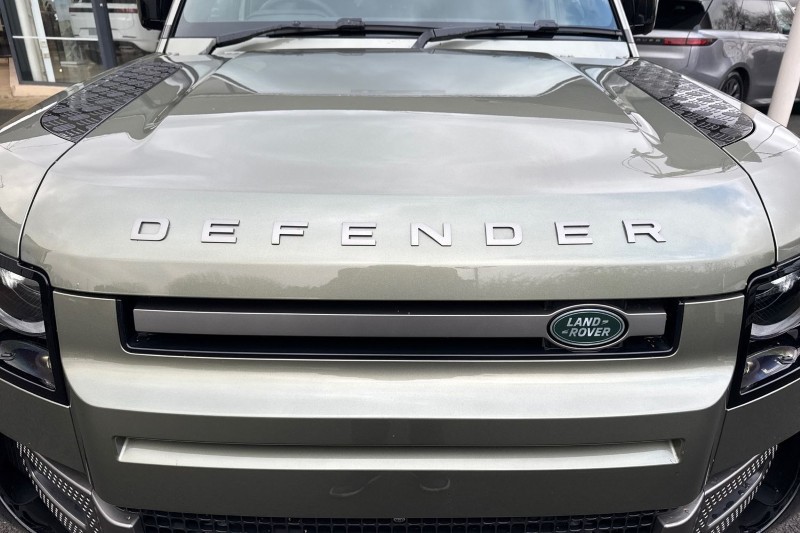 2025 (25) LAND ROVER DEFENDER 2.0 P300e X-Dynamic SE 110 5dr Auto 4985031