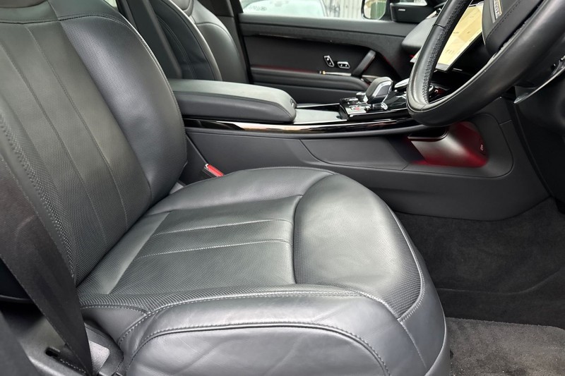 2022 (72) LAND ROVER RANGE ROVER SPORT 3.0 D300 Autobiography 5dr Auto 5002546