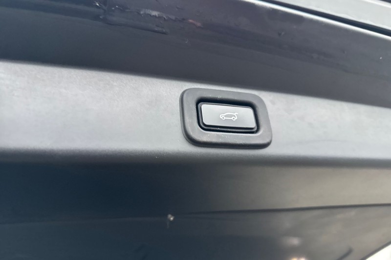 2022 (72) LAND ROVER RANGE ROVER SPORT 3.0 D300 Autobiography 5dr Auto 5002563