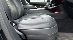 2022 (72) LAND ROVER RANGE ROVER SPORT 3.0 D300 Autobiography 5dr Auto 5002545