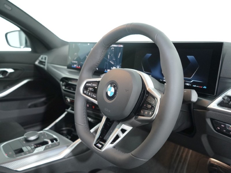  BMW 3 SERIES 320i M Sport 4dr Step Auto [Pro Pack] 4399650