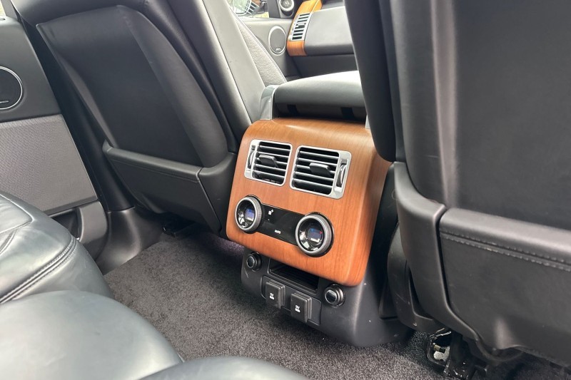 2020 (70) LAND ROVER RANGE ROVER 2.0 P400e Autobiography 4dr Auto 4997552