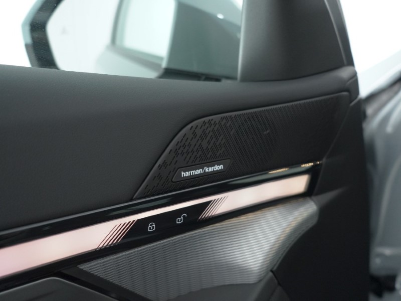  BMW 5 SERIES 530e M Sport 4dr Auto 4446379