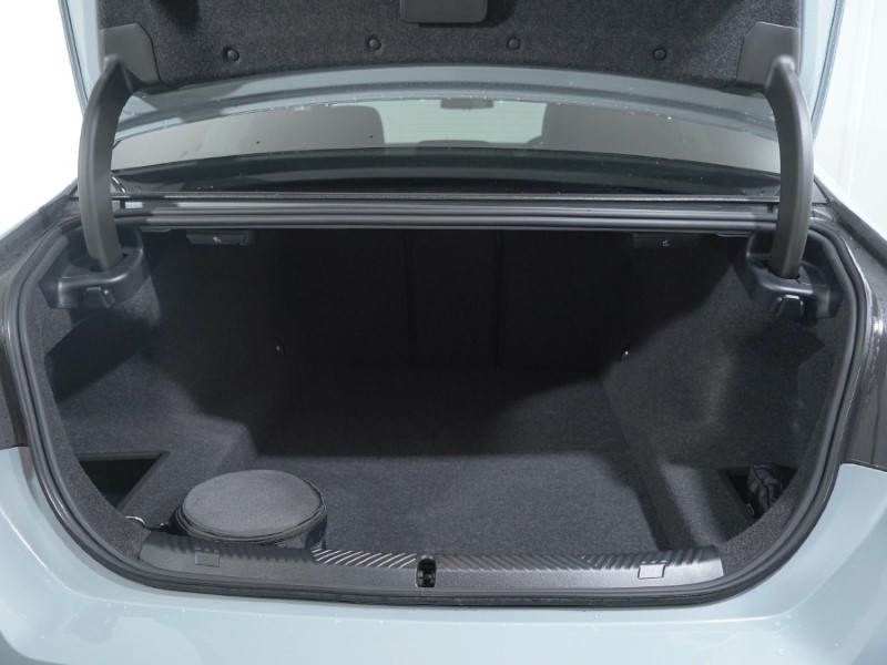  BMW 5 SERIES 530e M Sport 4dr Auto 4446365