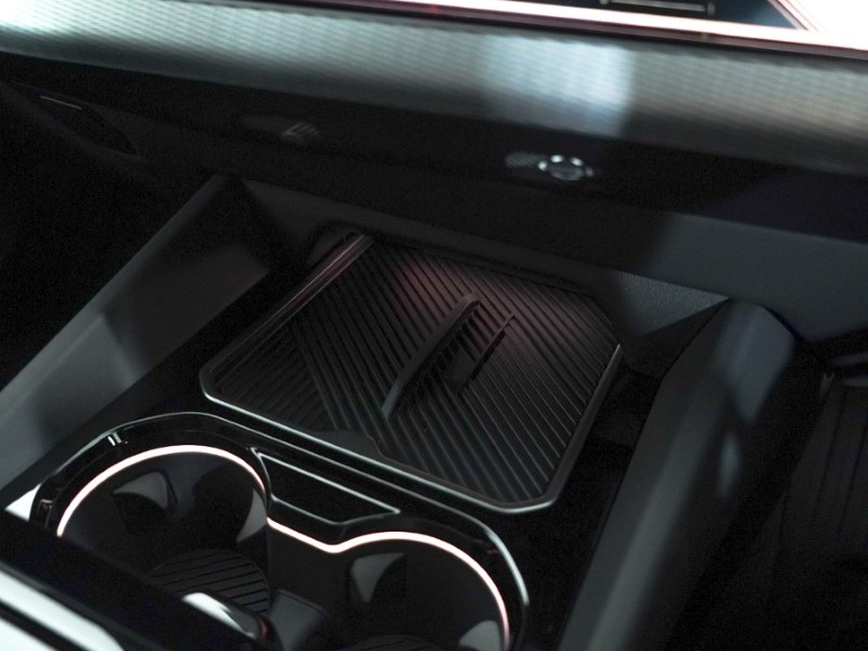  BMW 5 SERIES 530e M Sport 4dr Auto 4446405