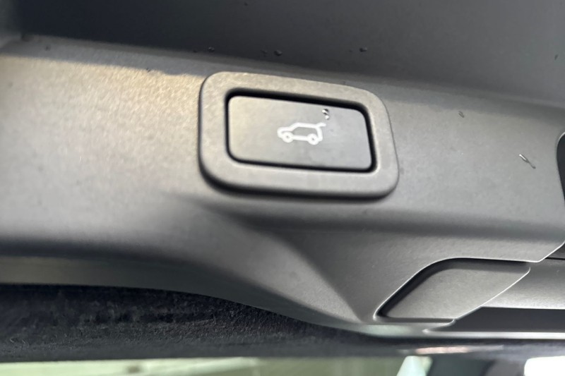 2021 (71) LAND ROVER RANGE ROVER SPORT 5.0 P575 S/C SVR 5dr Auto 4998587