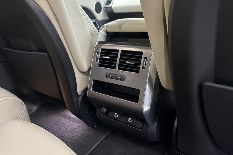 2021 (71) LAND ROVER RANGE ROVER SPORT 3.0 D250 HSE 5dr Auto 5028199