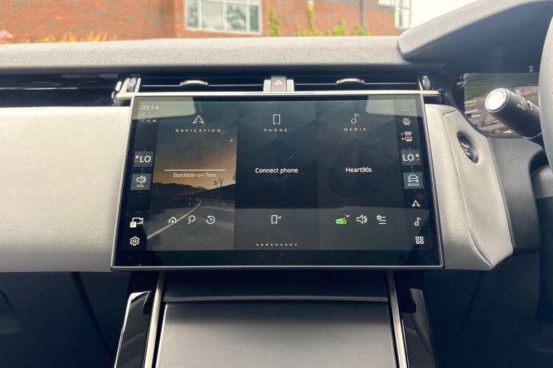 2026 (75) LAND ROVER RANGE ROVER VELAR 3.0 D300 MHEV Dynamic HSE 5dr Auto 5506773