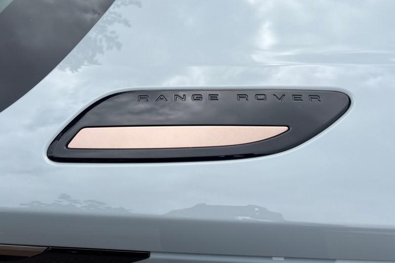 2026 (75) LAND ROVER RANGE ROVER VELAR 3.0 D300 MHEV Dynamic HSE 5dr Auto 5506817