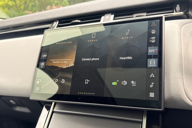 2026 (75) LAND ROVER RANGE ROVER VELAR 3.0 D300 MHEV Dynamic HSE 5dr Auto 5506789