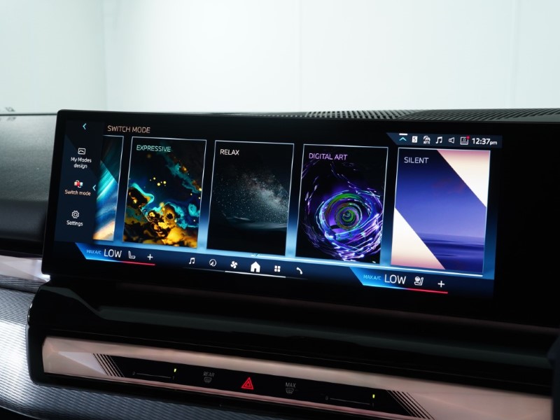  BMW 5 SERIES 550e xDrive M Sport Pro 4dr Auto 4381374