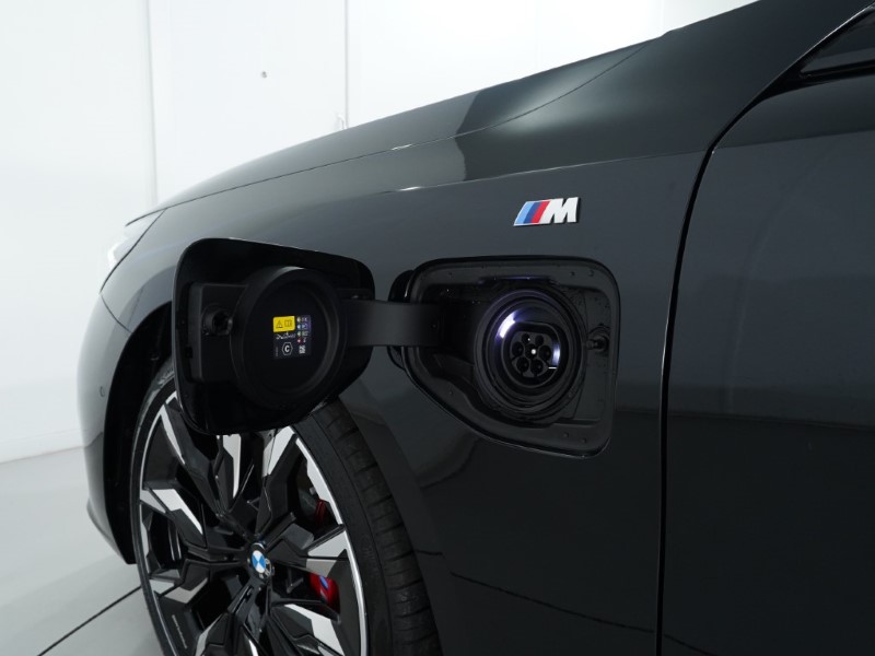  BMW 5 SERIES 550e xDrive M Sport Pro 4dr Auto 4381342